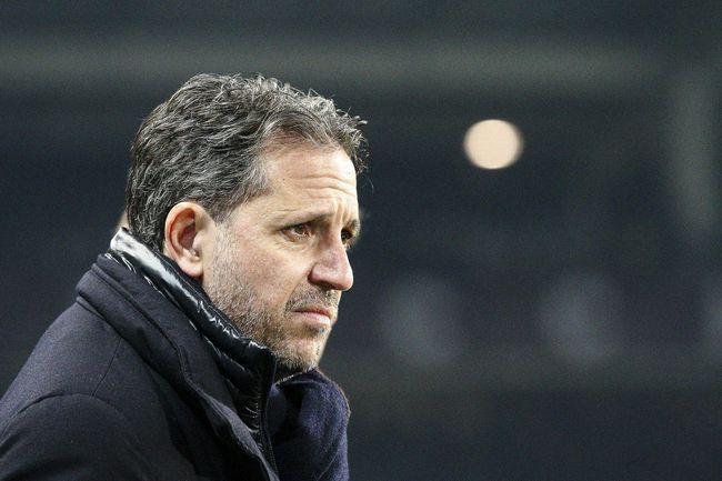 国产拳头交一区二区